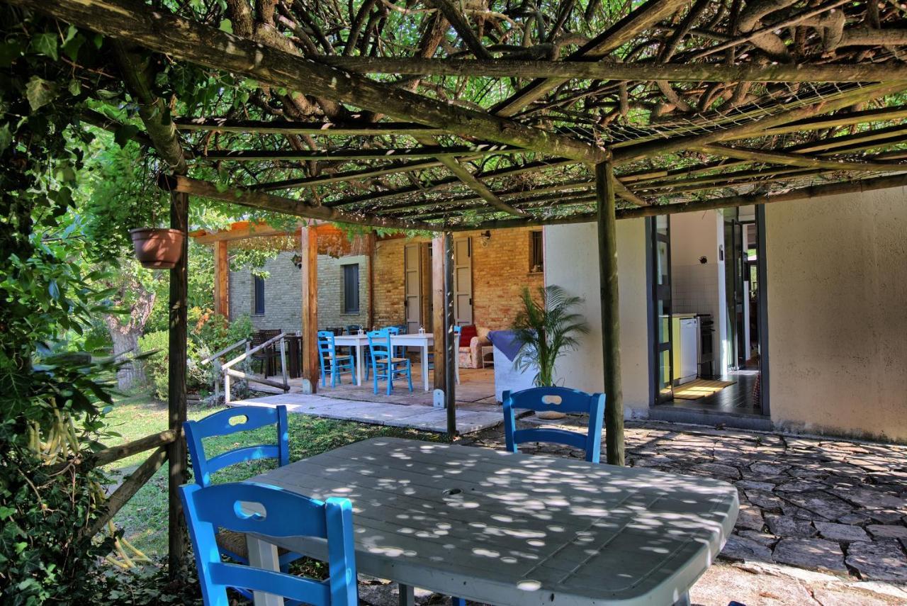 Grande Villa Storica Per Vacanze Con Giardino Privato E Piscina Ostra Extérieur photo