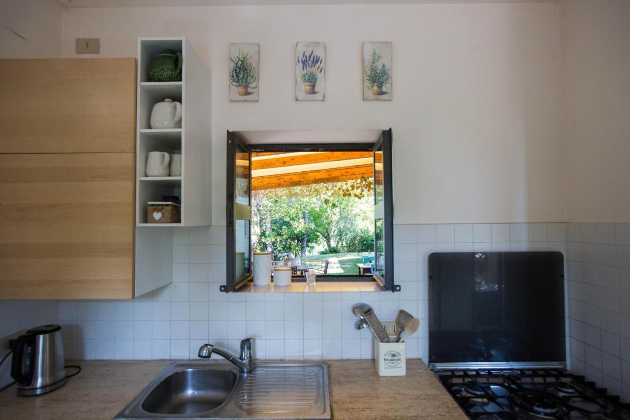 Grande Villa Storica Per Vacanze Con Giardino Privato E Piscina Ostra Extérieur photo
