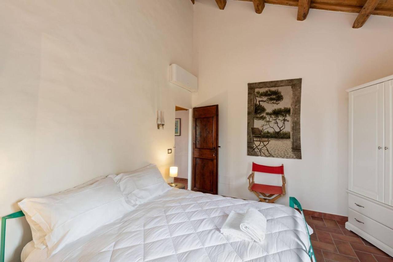 Grande Villa Storica Per Vacanze Con Giardino Privato E Piscina Ostra Extérieur photo