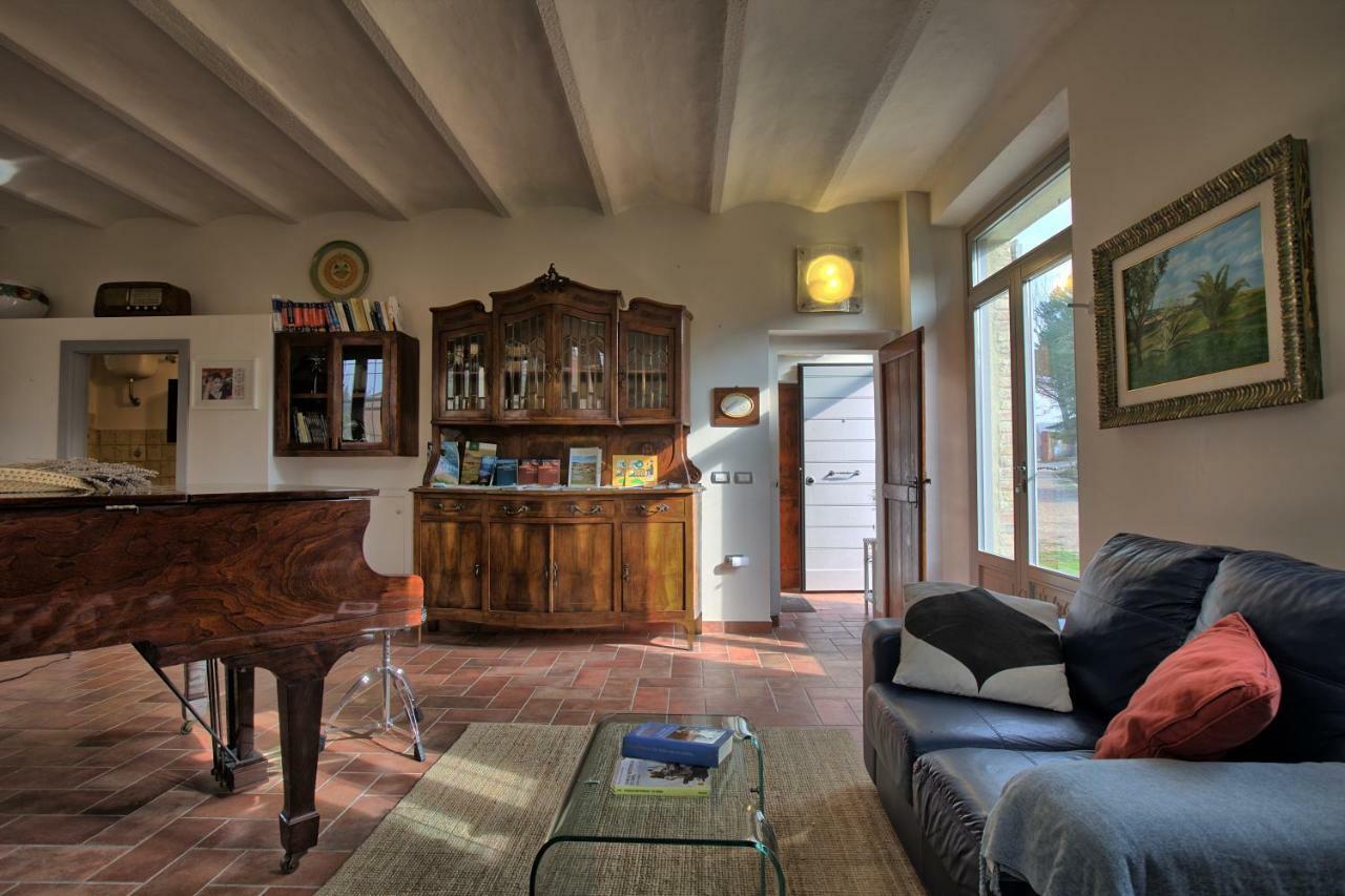 Grande Villa Storica Per Vacanze Con Giardino Privato E Piscina Ostra Extérieur photo