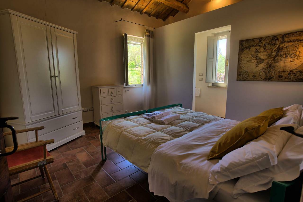 Grande Villa Storica Per Vacanze Con Giardino Privato E Piscina Ostra Extérieur photo